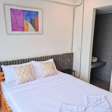 Haus Sathorn 11 Residence Bangkok Zewnętrze zdjęcie